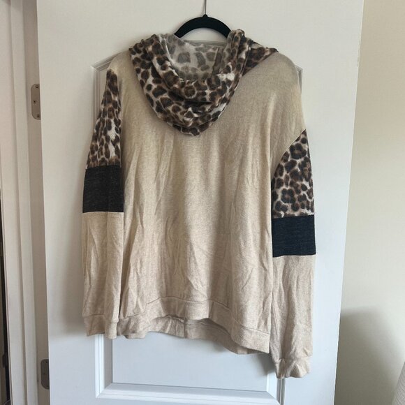 Haptics by Holly Harper hoodie, animal print/neutral colors - Picture 2 of 3